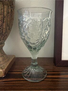 Vintage Indiana Glass Style Clear/Green Fruit Goblet 7”
